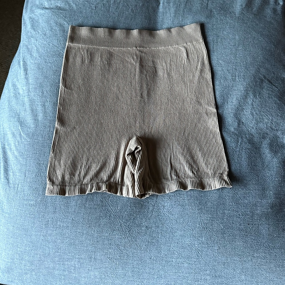 SKIMS stretch rib shorts in desert